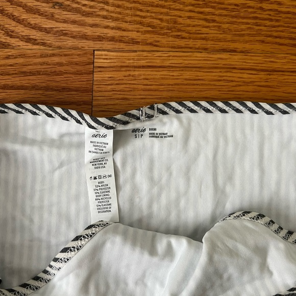 Aerie swimsuit bottoms - Picture 2 of 4